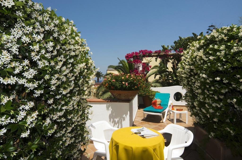 Hotel Villa Angelica Lacco Ameno  Dış mekan fotoğraf